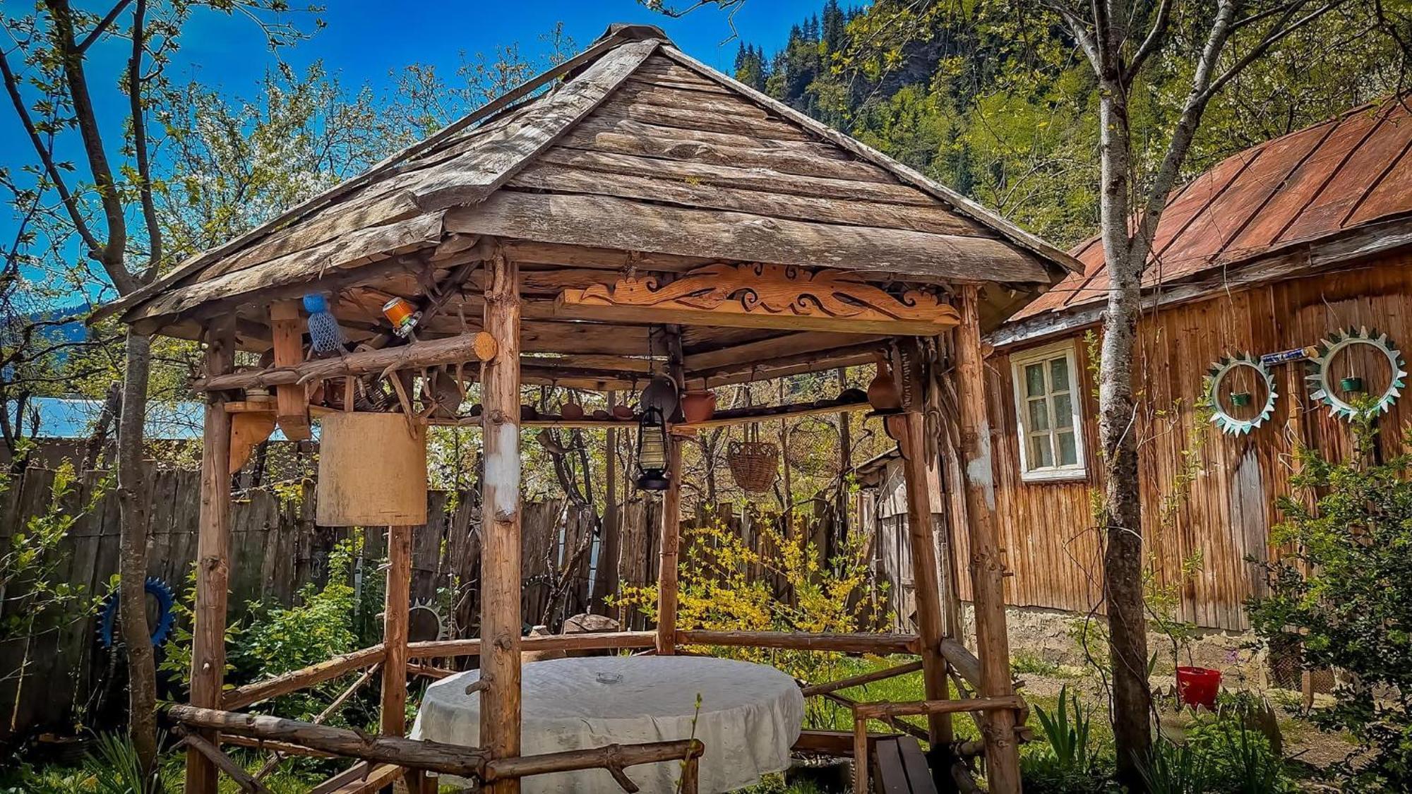 Guest House "Svaneti" Lentekhi Kültér fotó